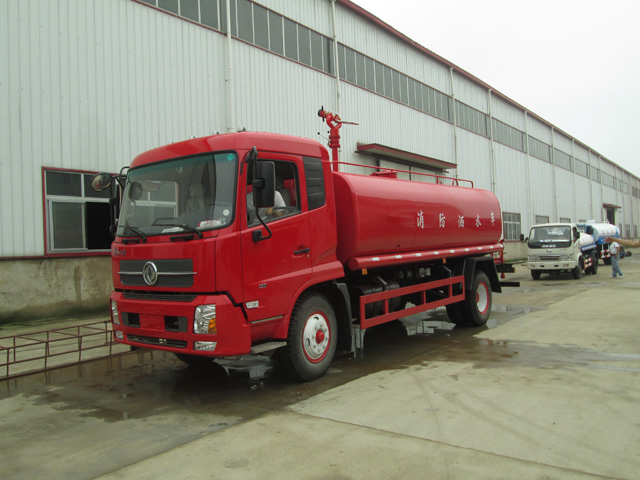 東風(fēng)天錦灑水車︱12噸灑水車圖片