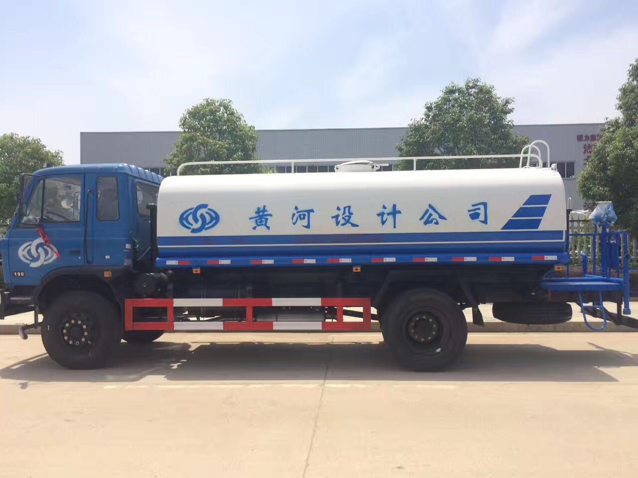 東風(fēng)153灑水車︱15噸灑水車圖片