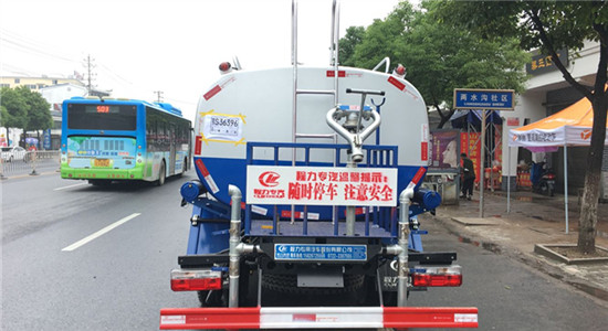 東風(fēng)多利卡灑水車︱8噸灑水車圖片