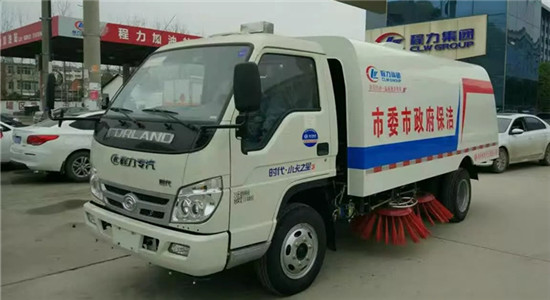 福田掃路車︱3噸掃路車