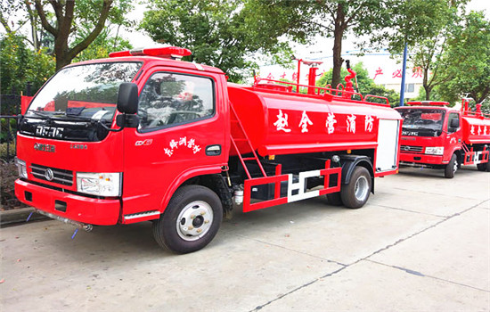 東風(fēng)消防灑水車(chē)︱5方消防灑水車(chē)