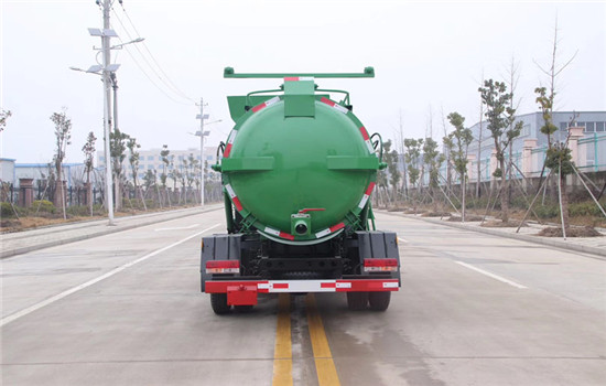 東風(fēng)多利卡餐廚垃圾車(chē)︱8噸餐廚垃圾車(chē)圖片