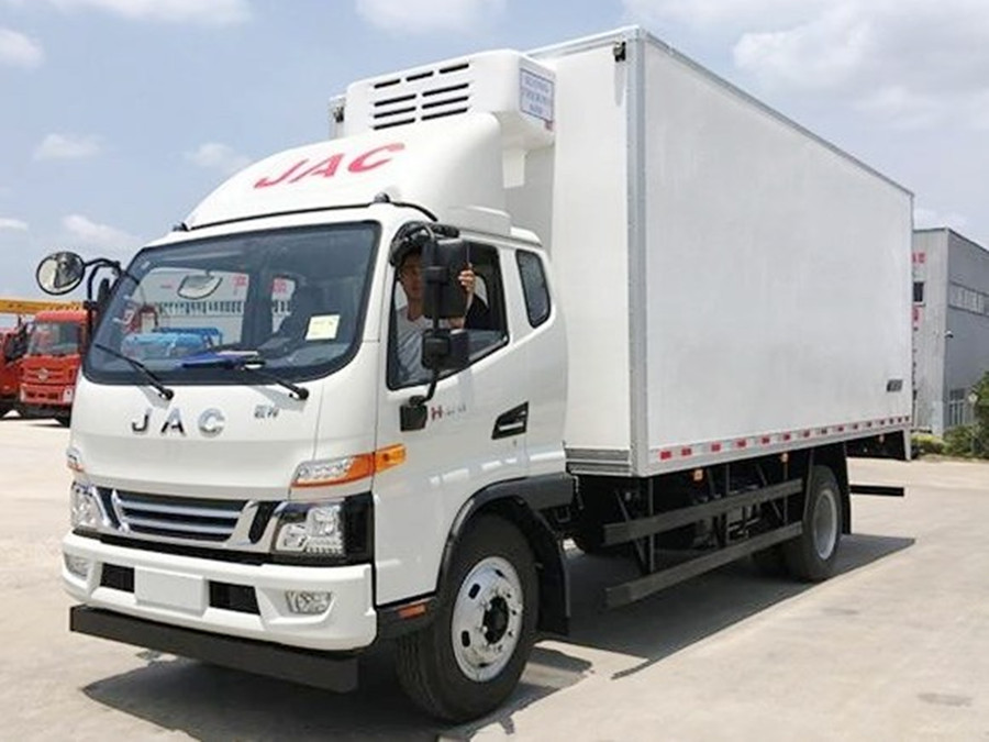 江淮駿鈴一排半冷藏車(chē)︱5.2米冷藏車(chē)