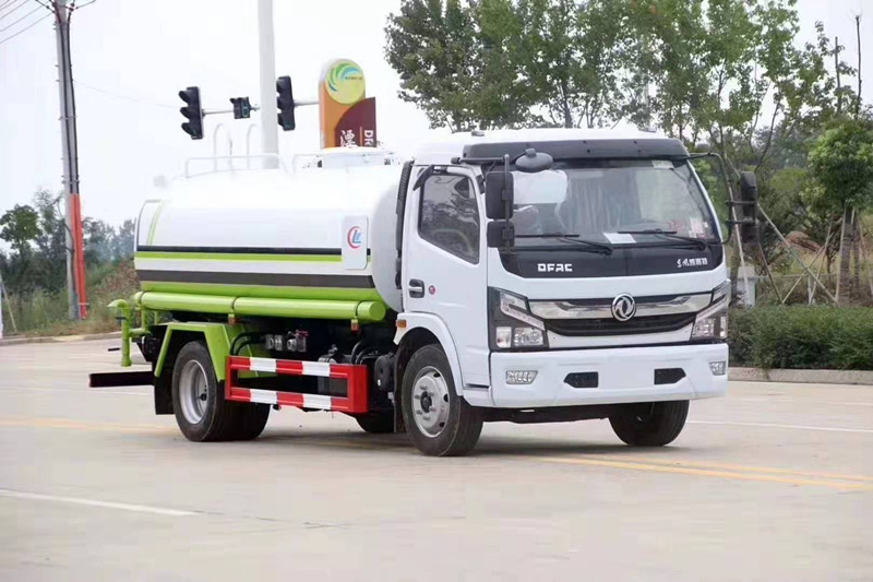 東風多利卡10噸灑水車圖片