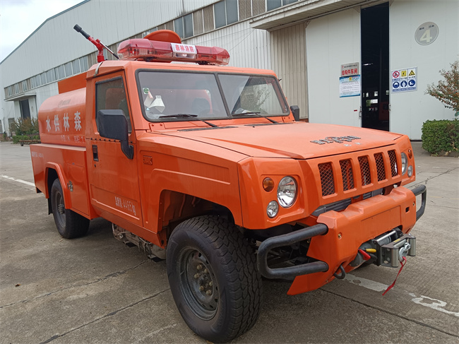 森林防火指揮車_2噸四驅消防灑水車_江蘇浙江_森林消防供水車_北汽四驅2噸森林消防車