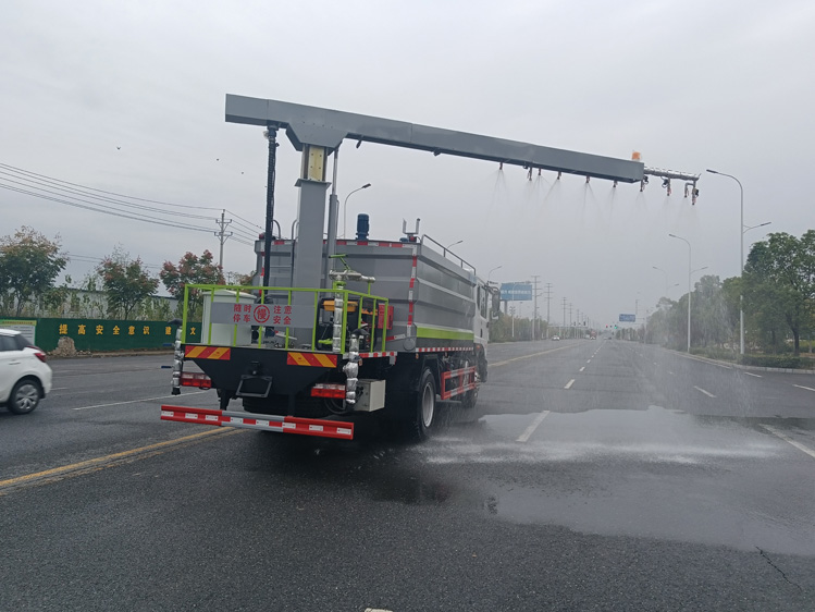 360度全景東風(fēng)D9鐵路抑塵車-程力CLW5180TDY6CD_大同煤場抑塵灑水車_運(yùn)煤抑塵劑固化劑噴灑